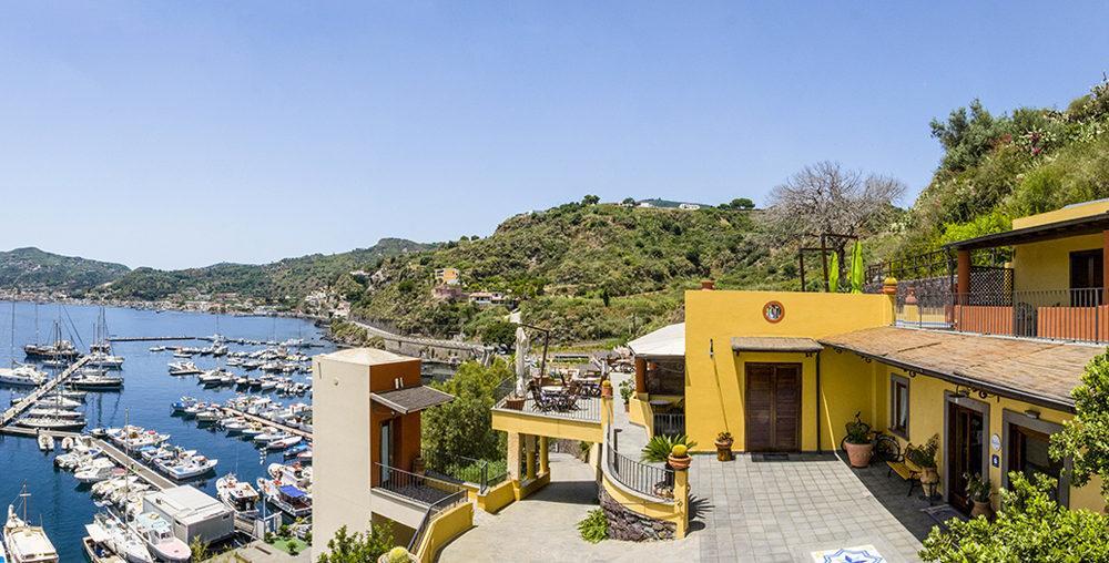 Hotel A Pinnata Lipari  Exteriör bild