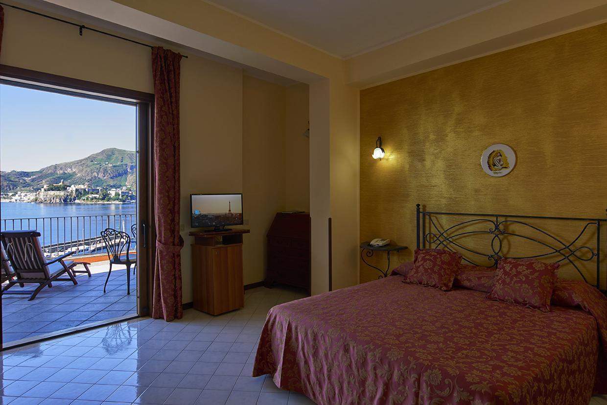 Hotel A Pinnata Lipari  Exteriör bild