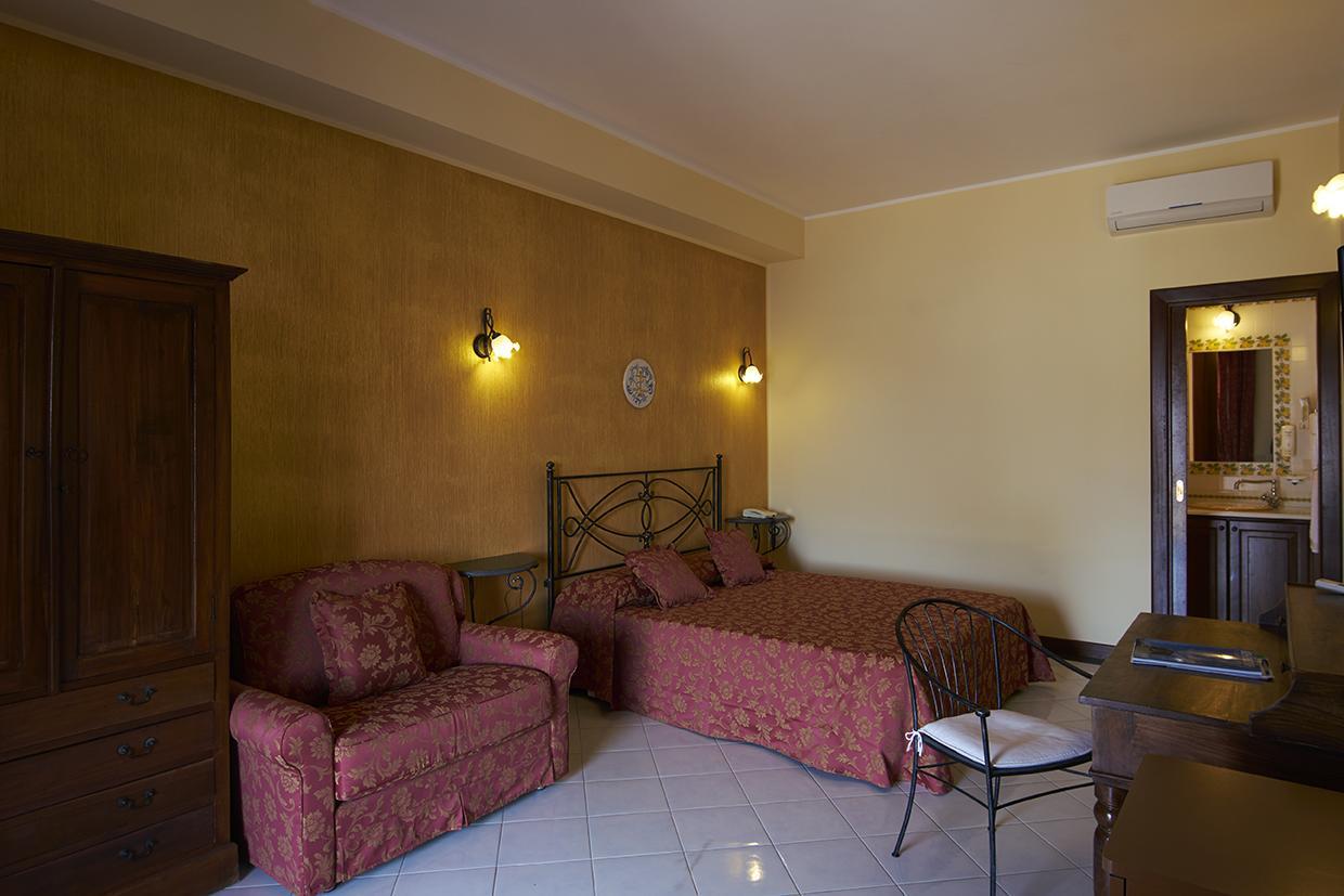 Hotel A Pinnata Lipari  Exteriör bild